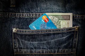 Jak wynajem odzieży roboczej wpływa na wydajność i bezpieczeństwo?